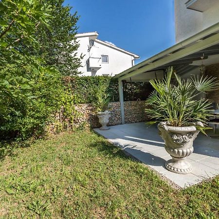 Apartment Pavic Garden Baska  Exterior photo