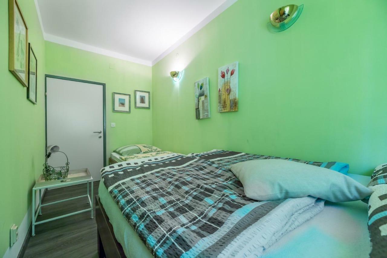 Apartment Pavic Garden Baska  Exterior photo